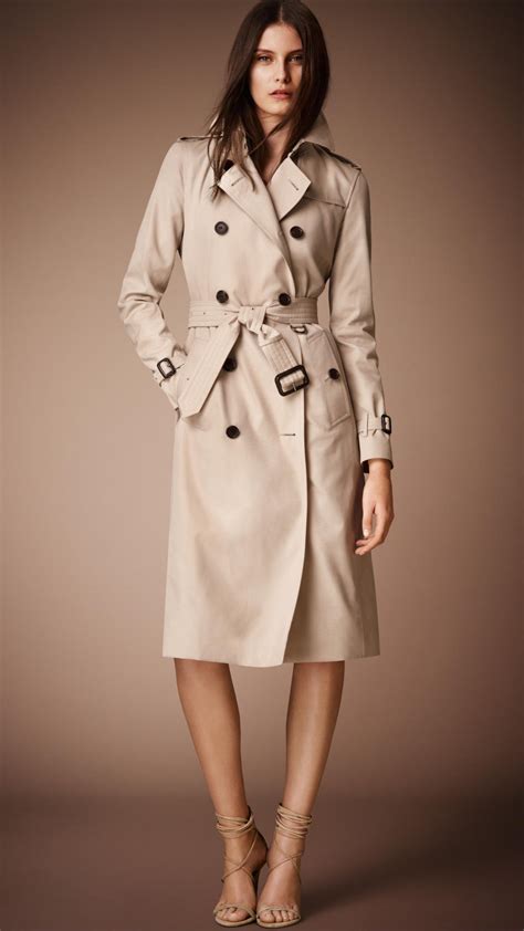 kensington burberry trench coat.